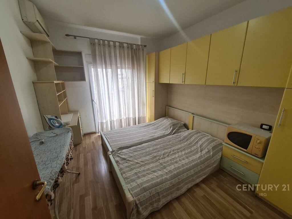 APARTAMENT 2+1+2 TEK 21 DHJETORI!