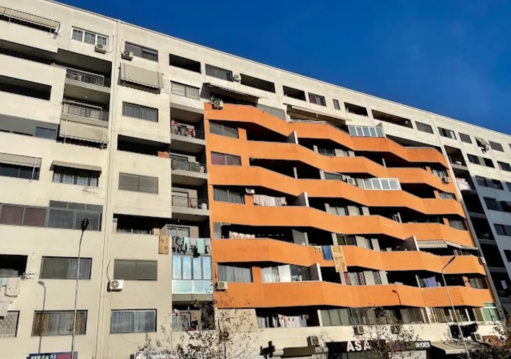 🌟 Vendesi 2+1 nel Complesso Molla – Ambiente Luminoso ad Astir