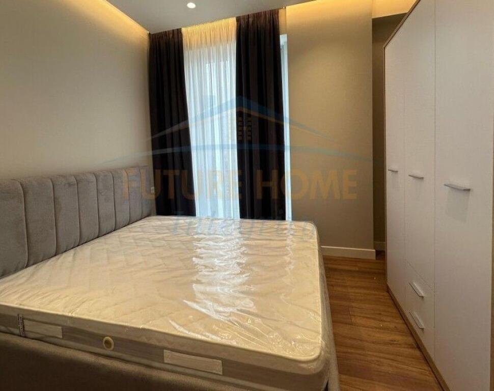Qera, Apartament 3+1+2+Post Parkimi, Ish Tregu Elektrik, Tiranë.