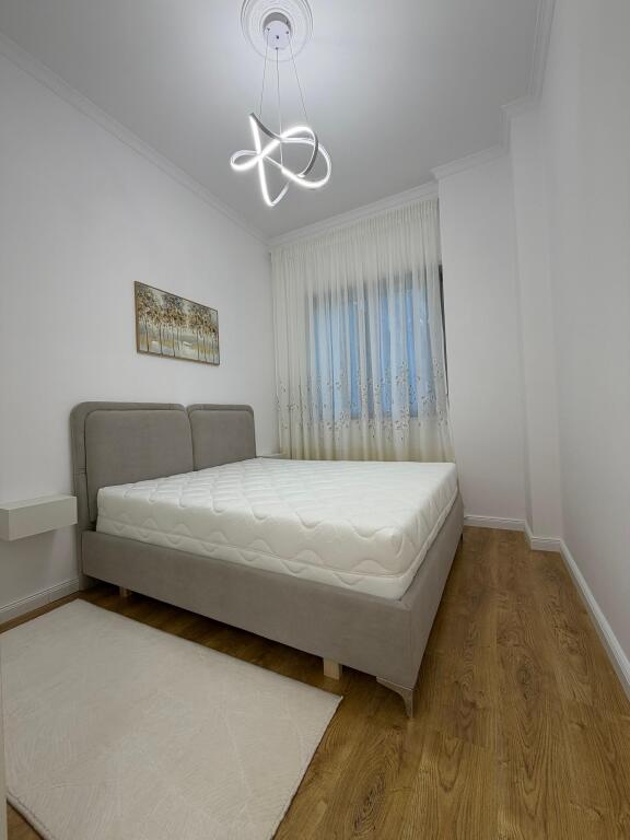 Shitet Apartament - Astir, Vila L