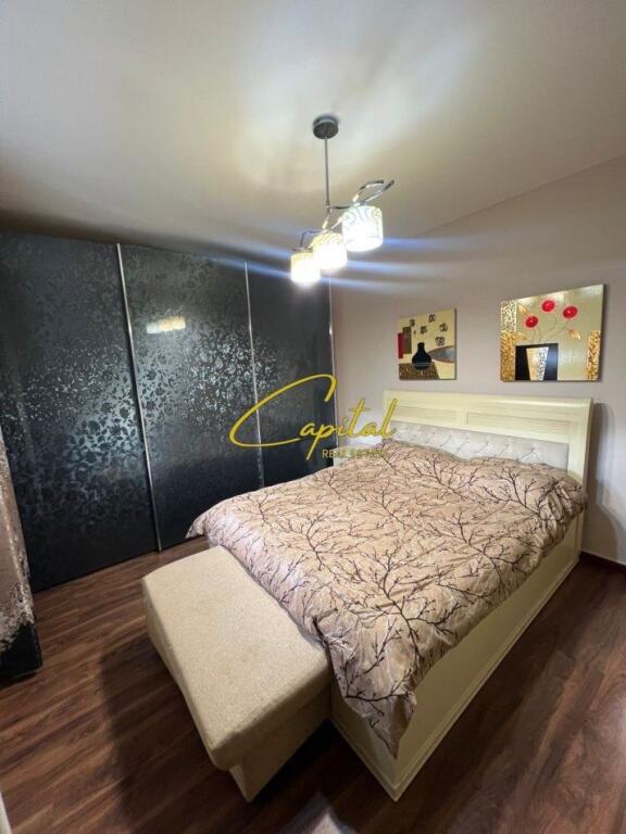 APARTAMENT ME QIRA 3+1+2 21 DHJETORI 60.000 LEKE