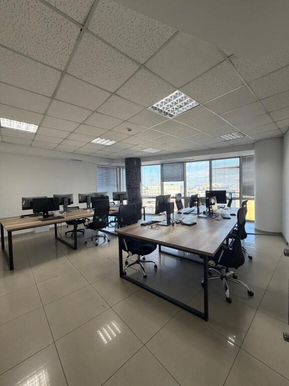 Ufficio in affitto, Selvia