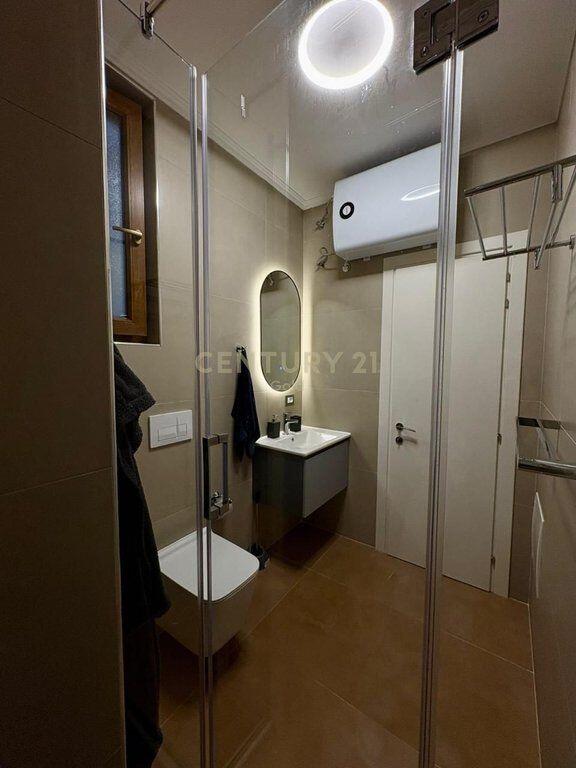 Dy Super Studio Moderne ne Myslym Shyr per shitje, Ideal për Airbnb ! 235,000 €