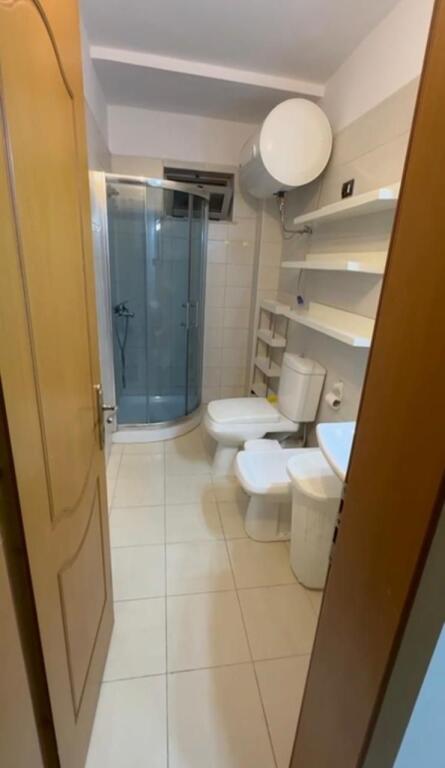 Apartament me qera 2+1 - 📍Xhamllik, pranë Pediatrisë