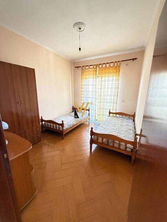 VILLA SU DUE PIANI IN AFFITTO A LAPRAKE 90.000 LEKE