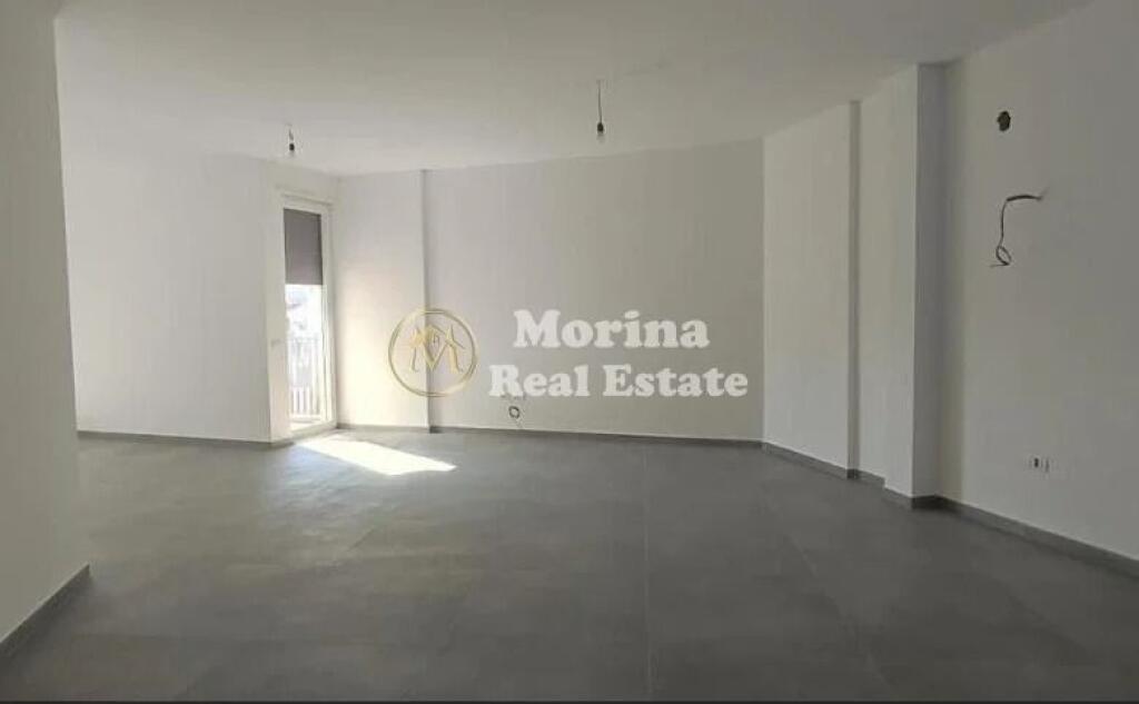 Rent | Business Premises | Center | 2500 €/month