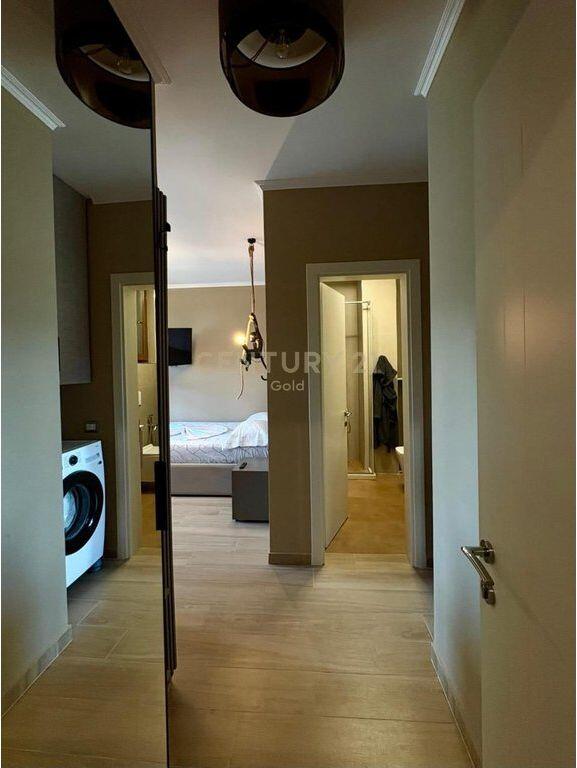 Dy Super Studio Moderne ne Myslym Shyr per shitje, Ideal për Airbnb ! 235,000 €