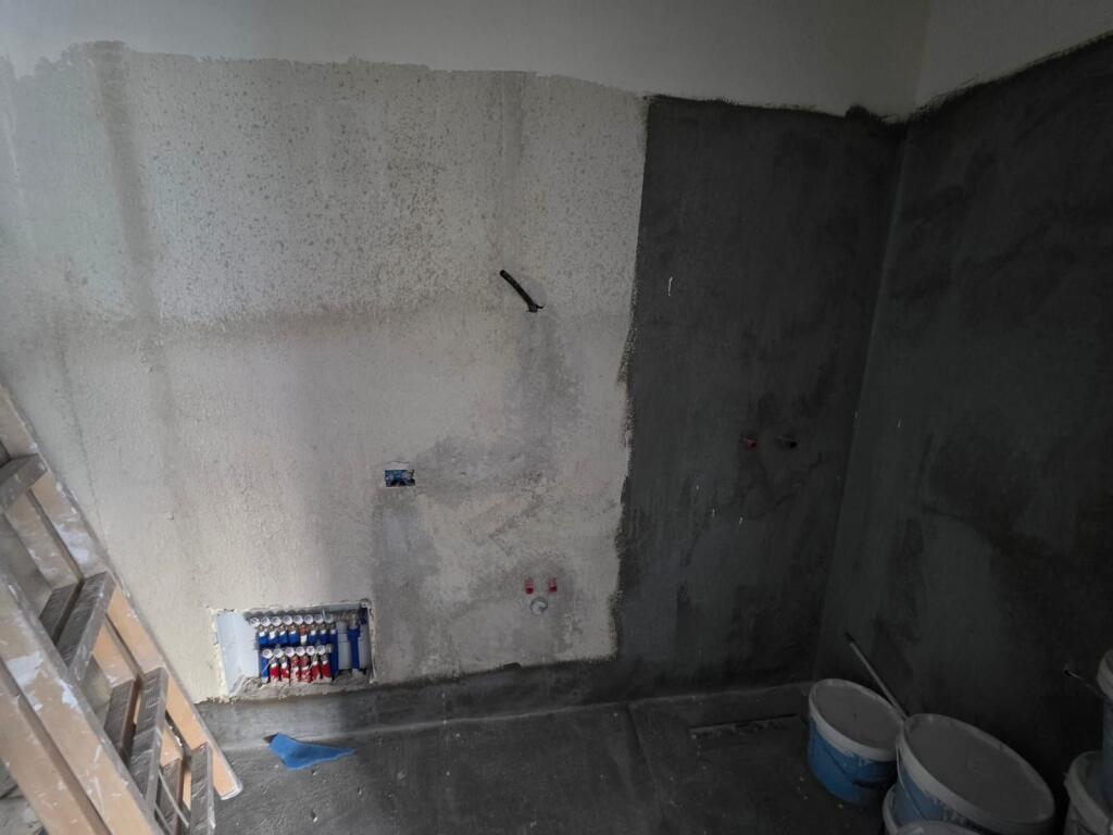 Ali Dem Tregu Ri Elektrik Shitet Apartament 2+1+2 + Verandë