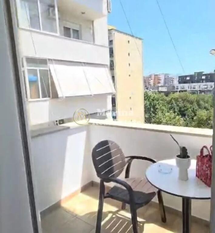 Qera | Apartament 1 + 1 | Rruga e Kavajës — prane Kompleksit Delijorgji | 550 €/muaj