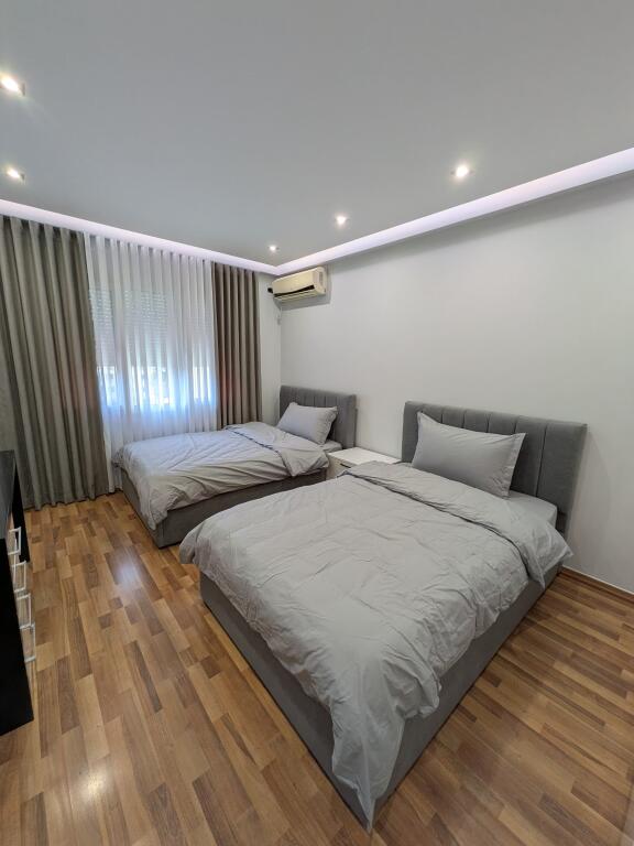 Jepet me qira apartment 2+1+2 Tek Ambasada Amerikane!