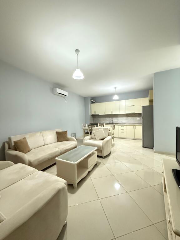 Jepet me qira apartament 2+1 📍 Rruga e Dibrës – Residenca Tower Bridge 🏢 Kati 3