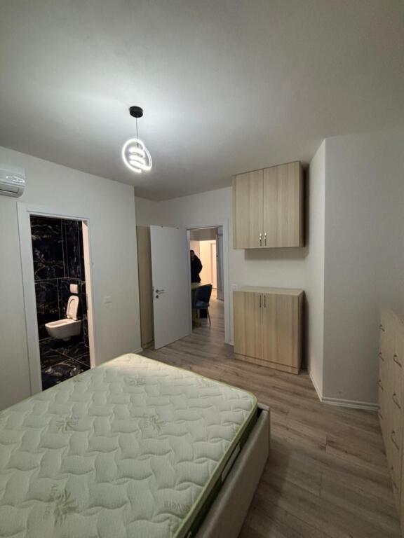 Jepet me qira 1+1 Astir Kompleksi Molla 45.000 leke