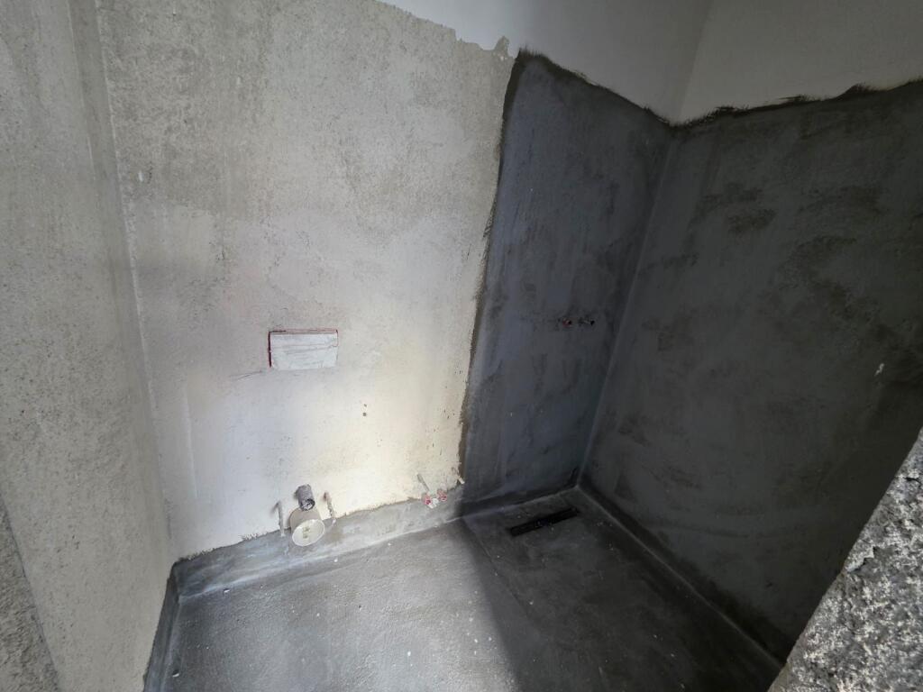 Ali Dem Tregu Ri Elektrik Shitet Apartament 2+1+2 + Verandë