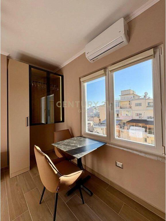 Dy Super Studio Moderne ne Myslym Shyr per shitje, Ideal për Airbnb ! 235,000 €