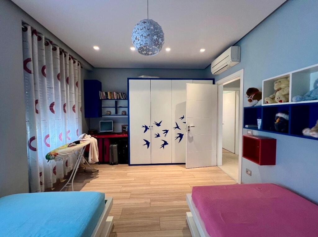 📣 QERA SUPER Apartament 2+1 Me 2 Tualete Dhe 2 Ballkone 📍 Zogu i Zi , Prane Ring Center ✨