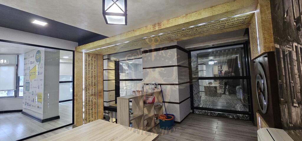 🏢 FOR RENT – OFFICE 127 m² AT THE ENTRANCE OF VOLLGES