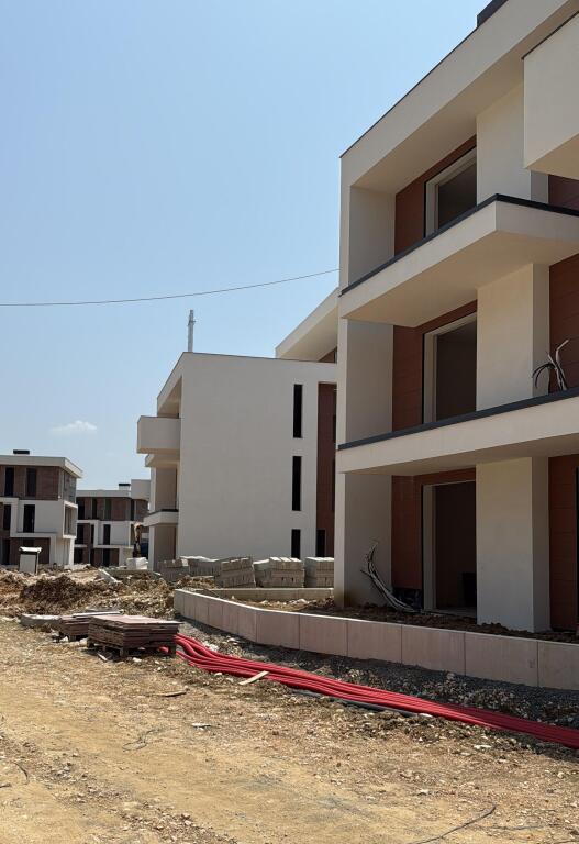 🌷Shitet apartament 2+1+2 tek Kompleksi “Tulipan Residence