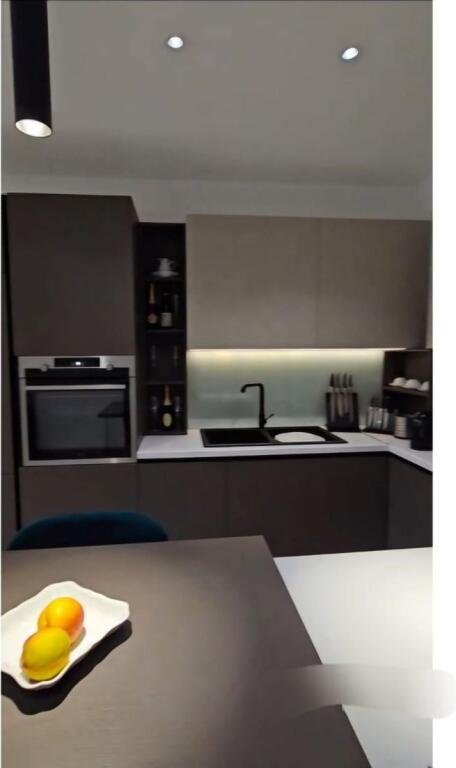 JEPET ME QERA APARAMENT 2+1 NE XHAMLLIK , KOMPLEKSI ZIRKON