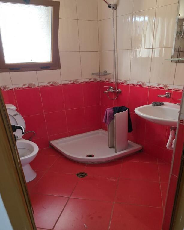 JEPET ME QIRA APARTAMENT 1+1 – PORCELAN