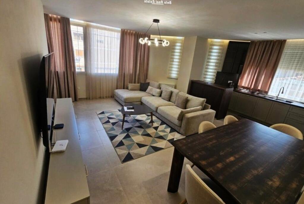 Apartament Me Qera 2+1 Tek Rruga e Kavajes (ID B2201706) Tirane