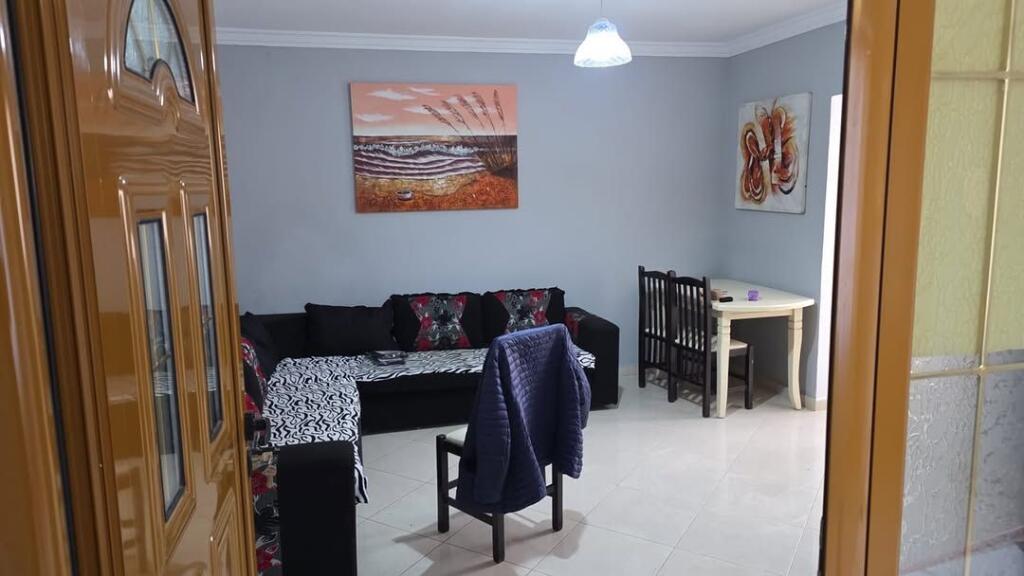 JEPET ME QIRA APARTAMENT 1+1 – PORCELAN