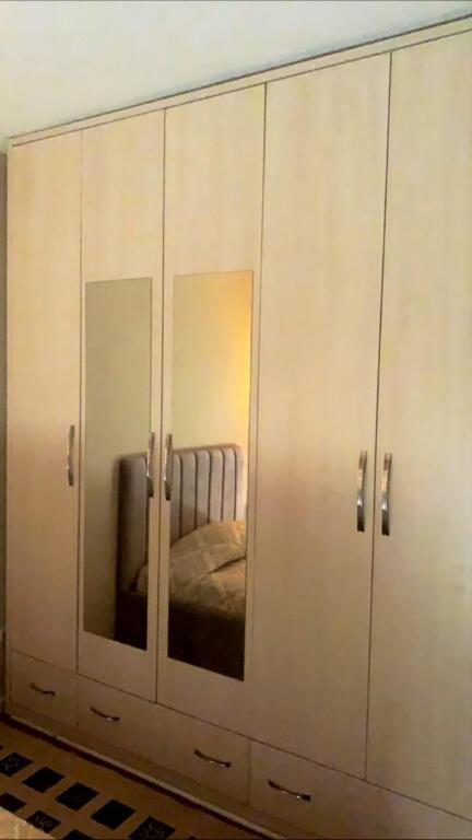 SHITEt APARTAMENT 2+1 &amp;  Garsionere prane Amabasades Amerikane