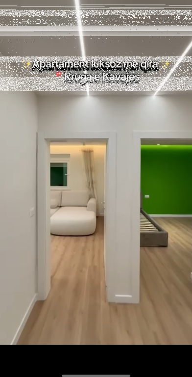 Jepet apartamenti me qera 2+ 1  750 euro  rr Kavajes