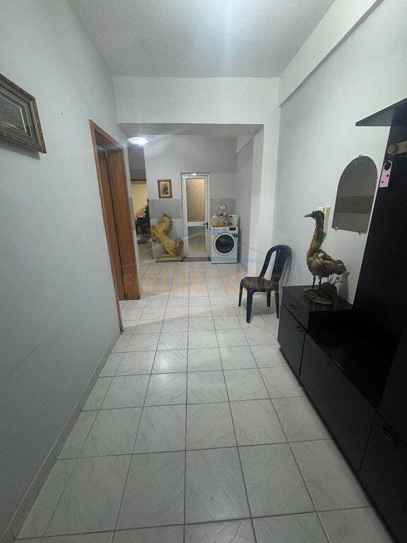 Shitet, Apartament 2+1, Sheshi Wilson