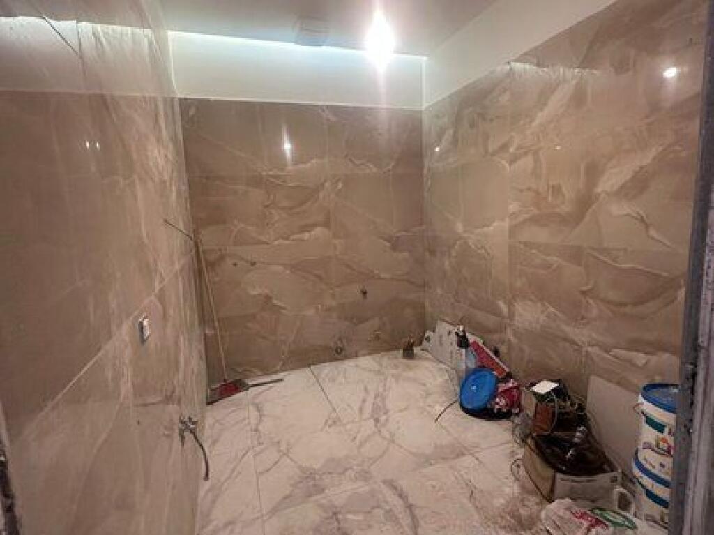 Shitet, Apartament 1+1, Pranë Maternitetit të Ri