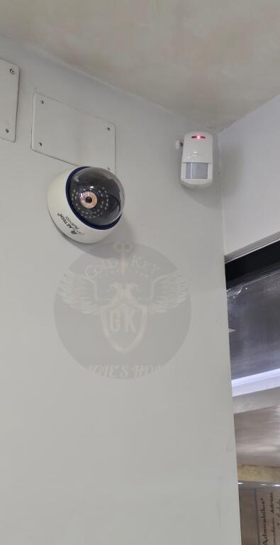 🏢 FOR RENT – OFFICE 127 m² AT THE ENTRANCE OF VOLLGES