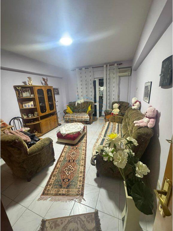 Shitet, Apartament 2+1, Sheshi Wilson