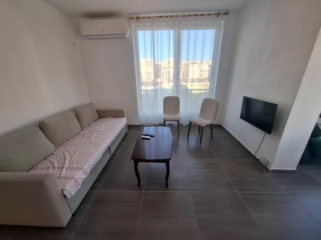 Shitet Apartament 1+1 Ne Plazh Hekuradha