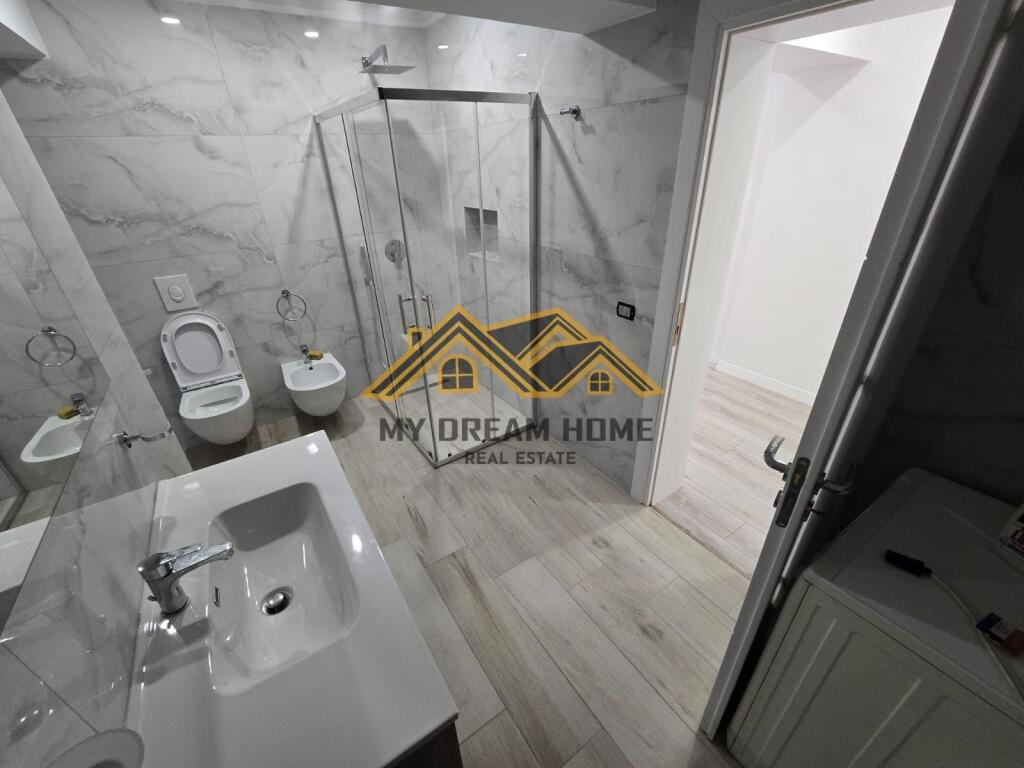 Apartament 2+1 Për Qera në Rrugën e re të Portit, Durrës