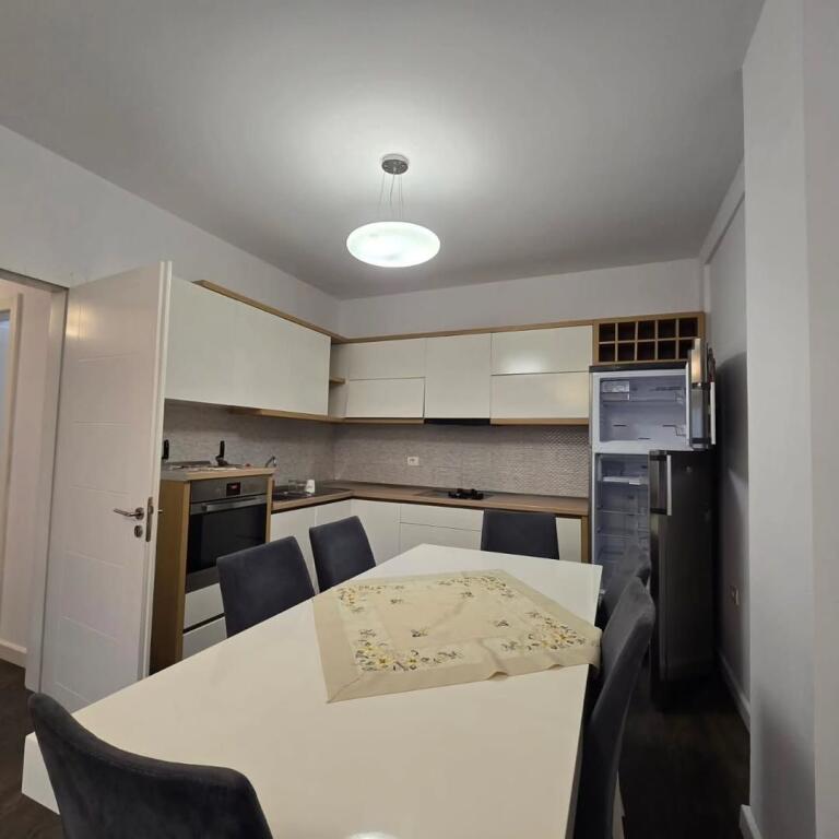 Apartment 2+1+2 bathrooms for sale in Astir