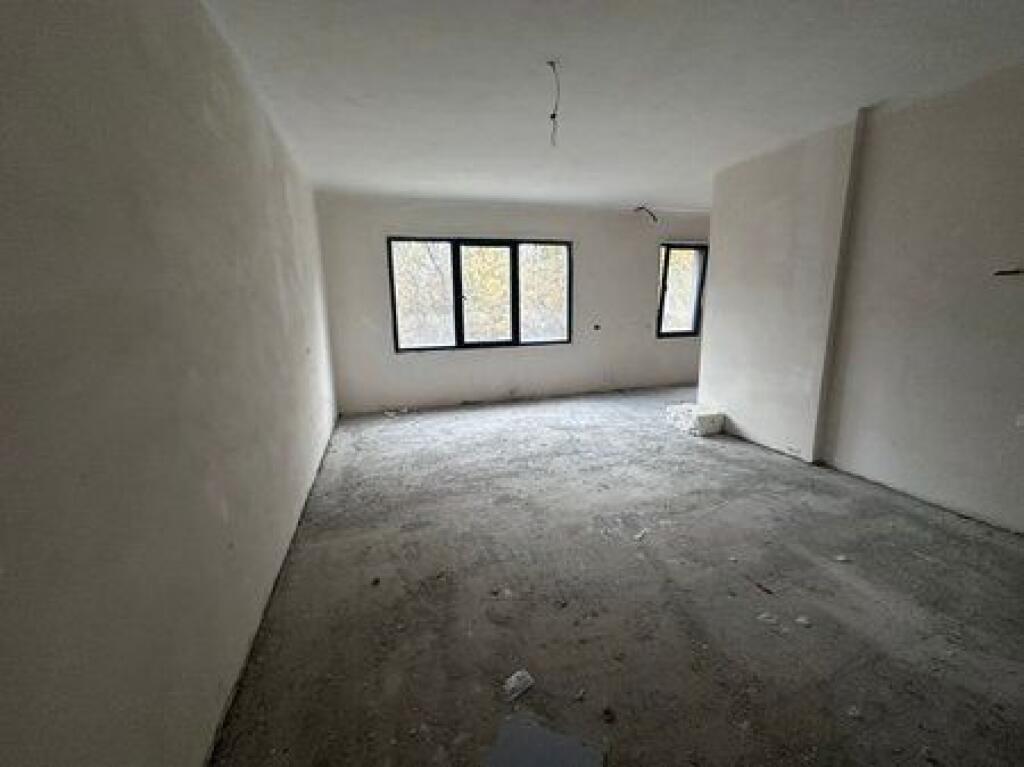 Shitet, Apartament 2+1+2+Post Parkimi, Rruga e Elbasanit