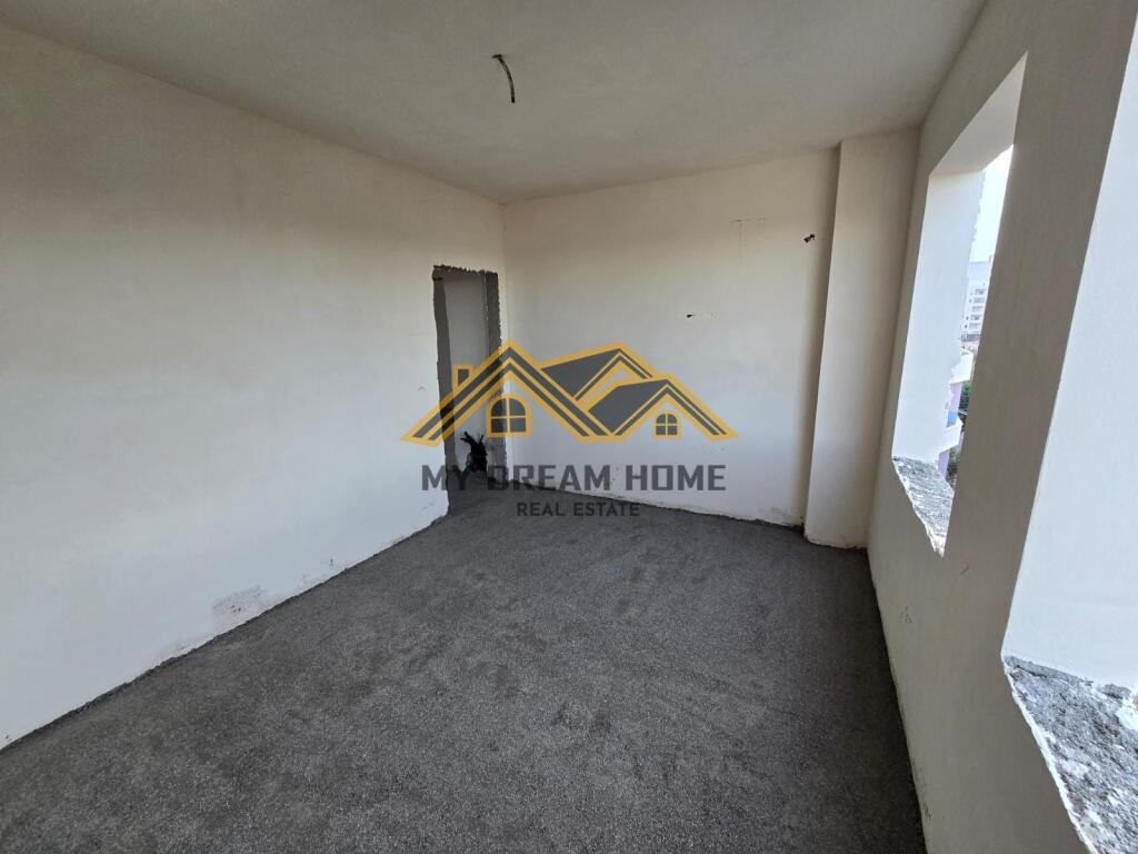 APARTAMENT 2+1 NE FAZE NDERTIMI NE PLAZH DURRES, PER SHITJE!