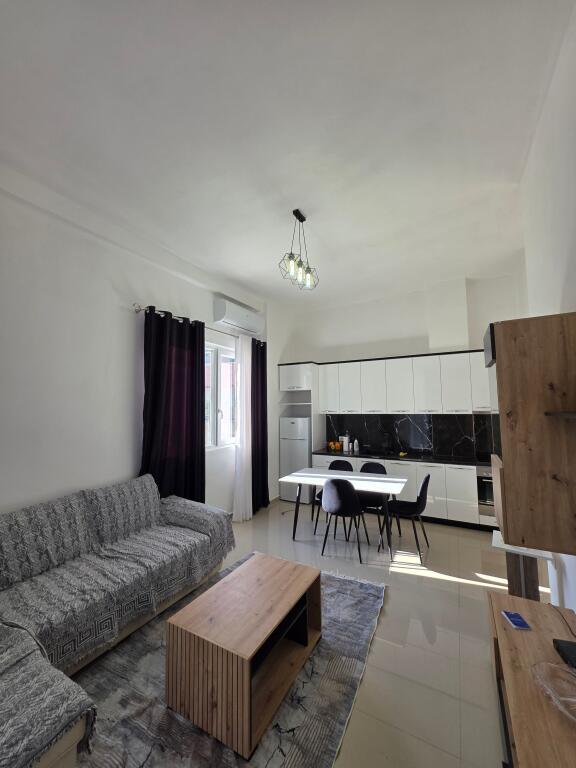 2+1 me Qera ne Astir