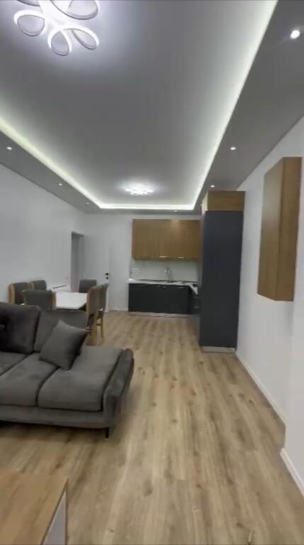 APARTAMENT ME QERA 2+1+2