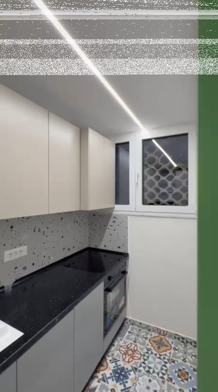 Jepet apartamenti me qera 2+ 1  750 euro  rr Kavajes