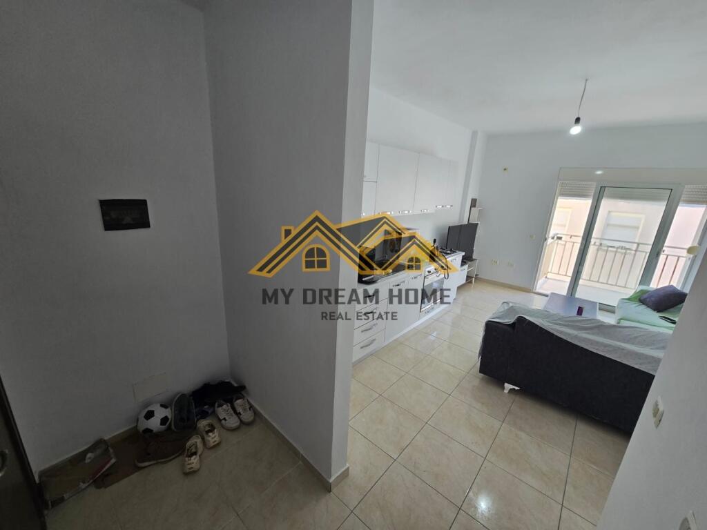 Apartament 2+1 për Shitje te Shkëmbi I Kavajës, Durrës