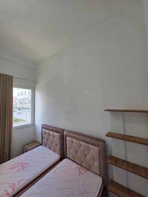 2+1 me Qera ne Astir