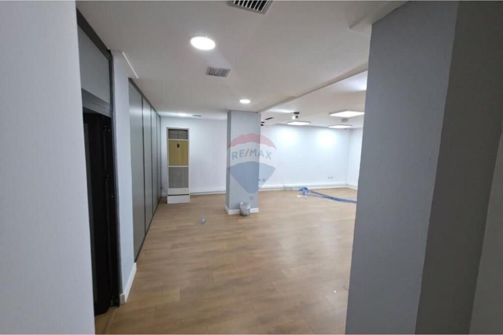 Ambjet per zyre te Bulevardi i Ri