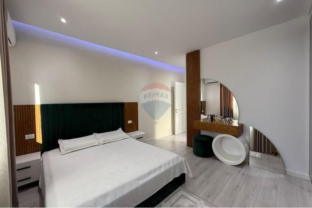 Casa privata sull'Isola di Shëngjin in vendita!