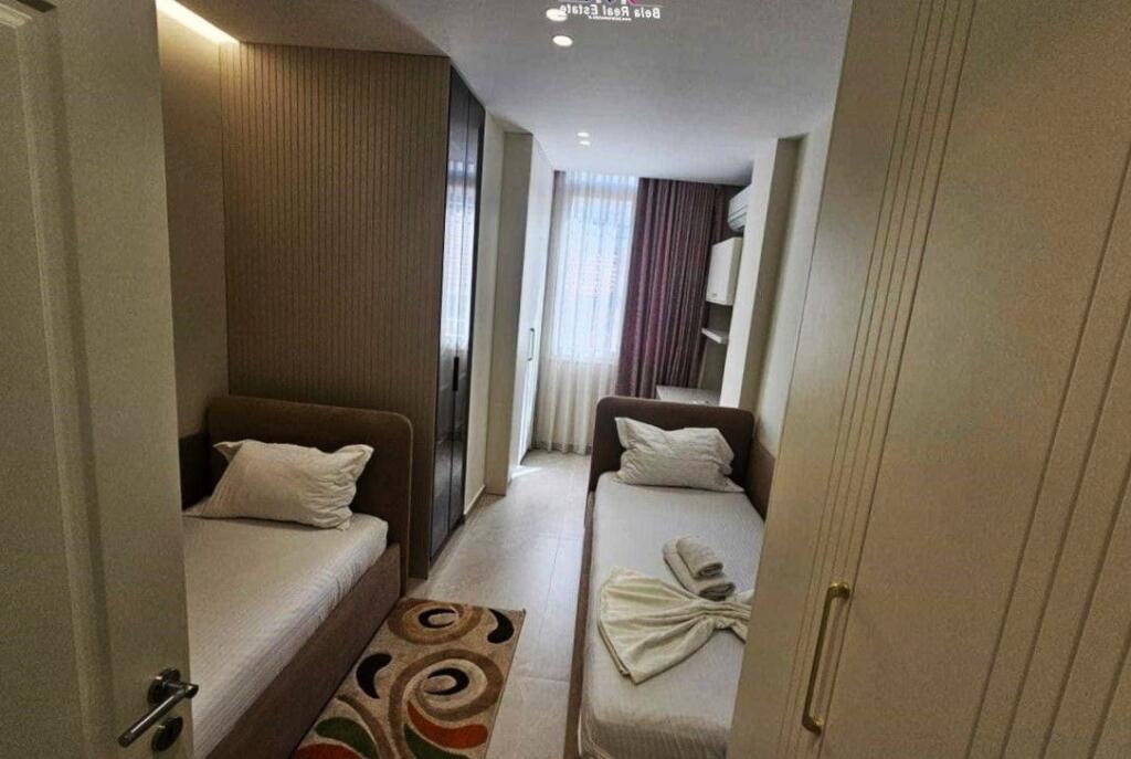 Apartament Me Qera 2+1 Tek Rruga e Kavajes (ID B2201706) Tirane