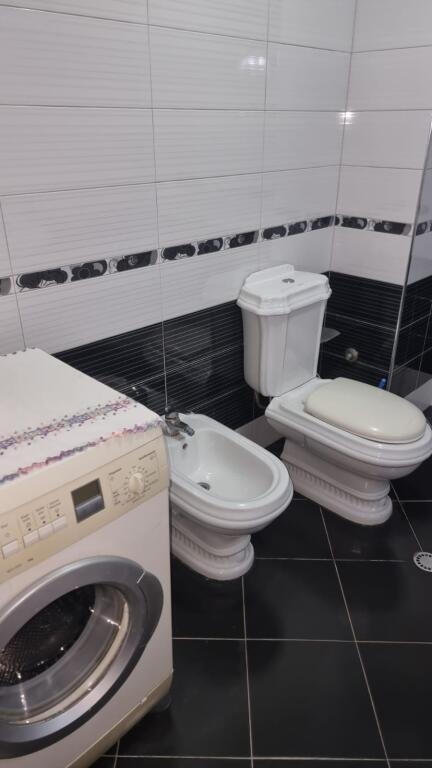 Jepet Me Qera Apartament 1+1+1 Ballkon