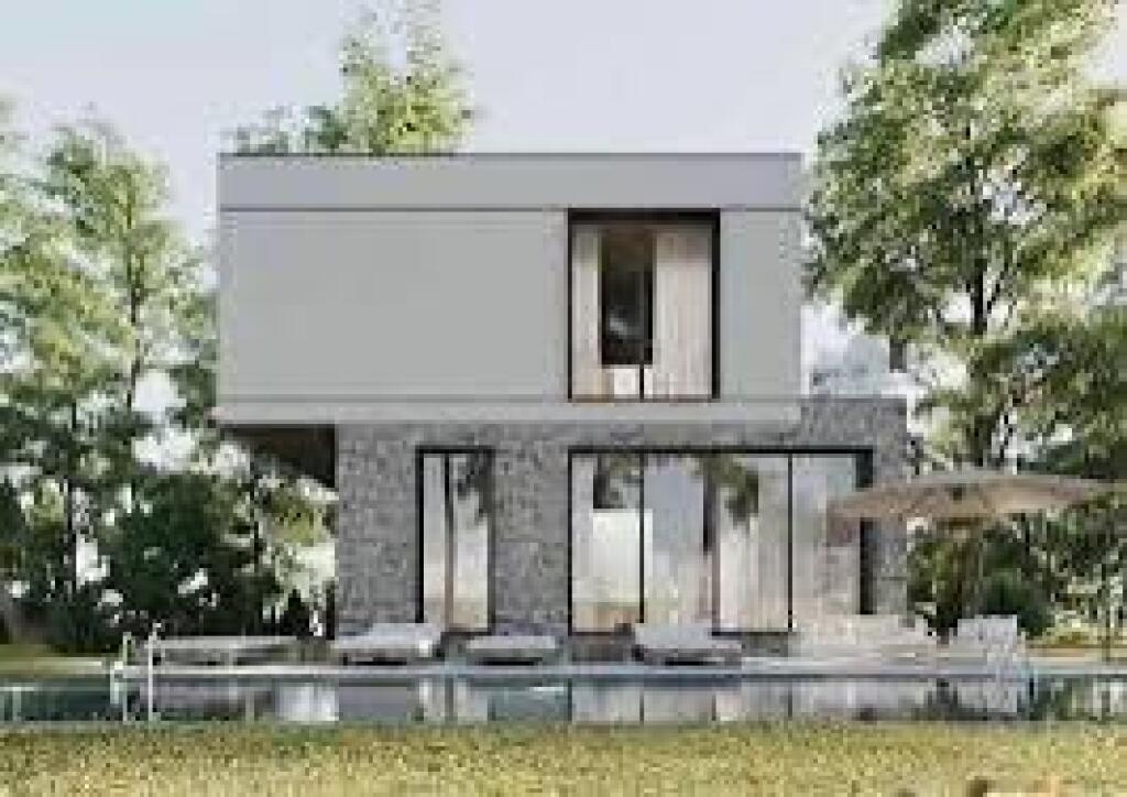 🏡 Shitet Vilë – Rolling Hills, Liqeni i Farkës