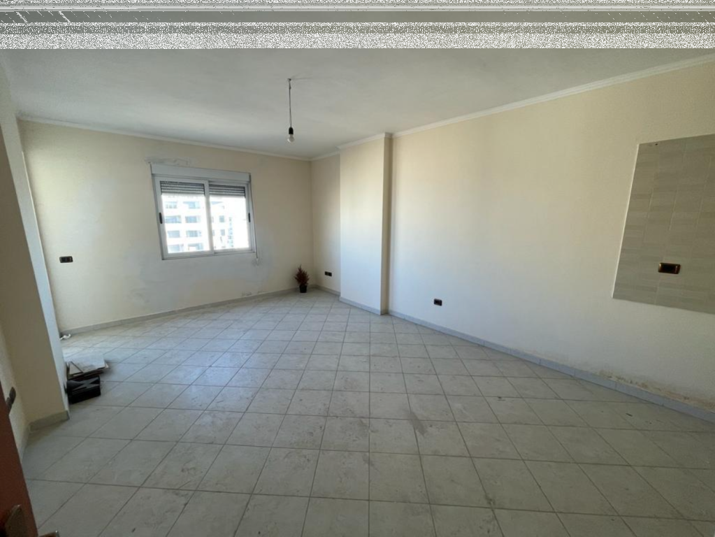 Shitet 1+1te vala park durres