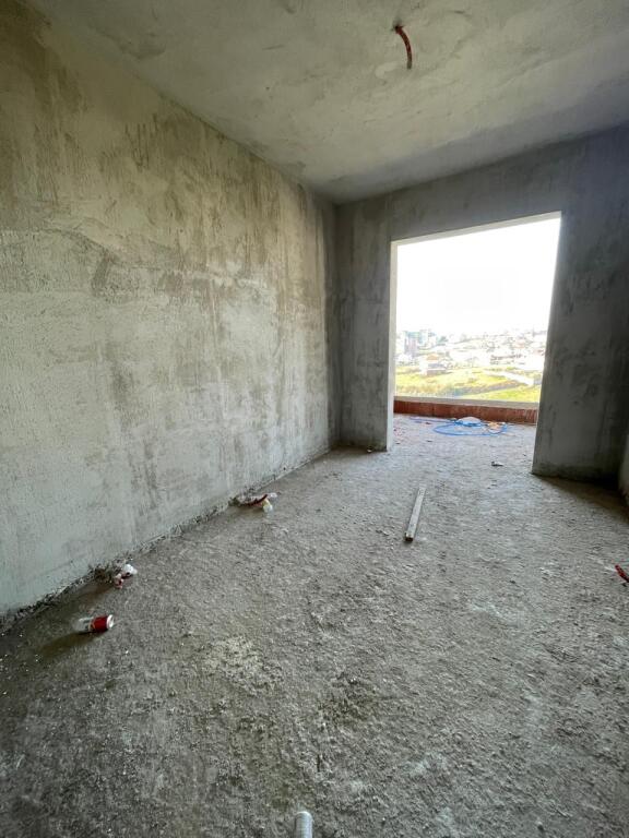 Shitet apartament 2+1,Paskuqan