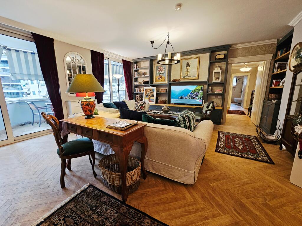 Super apartament 2+1 ne shitje te Air Albania