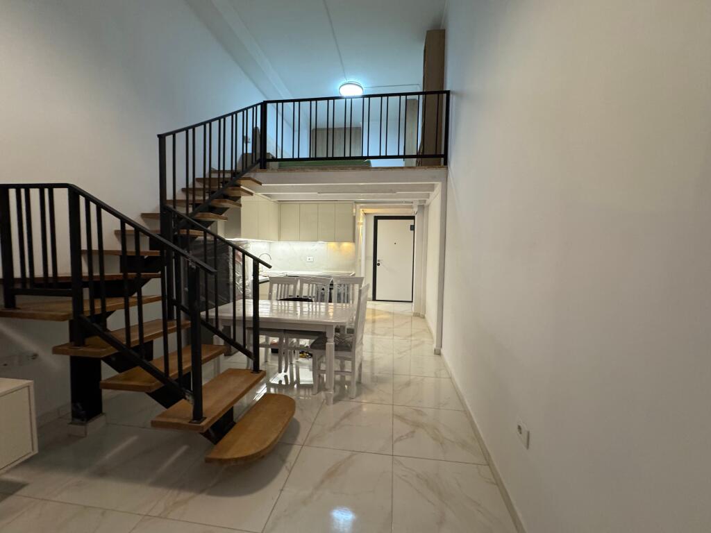 Dupleks për qira te Tirana Golden Park